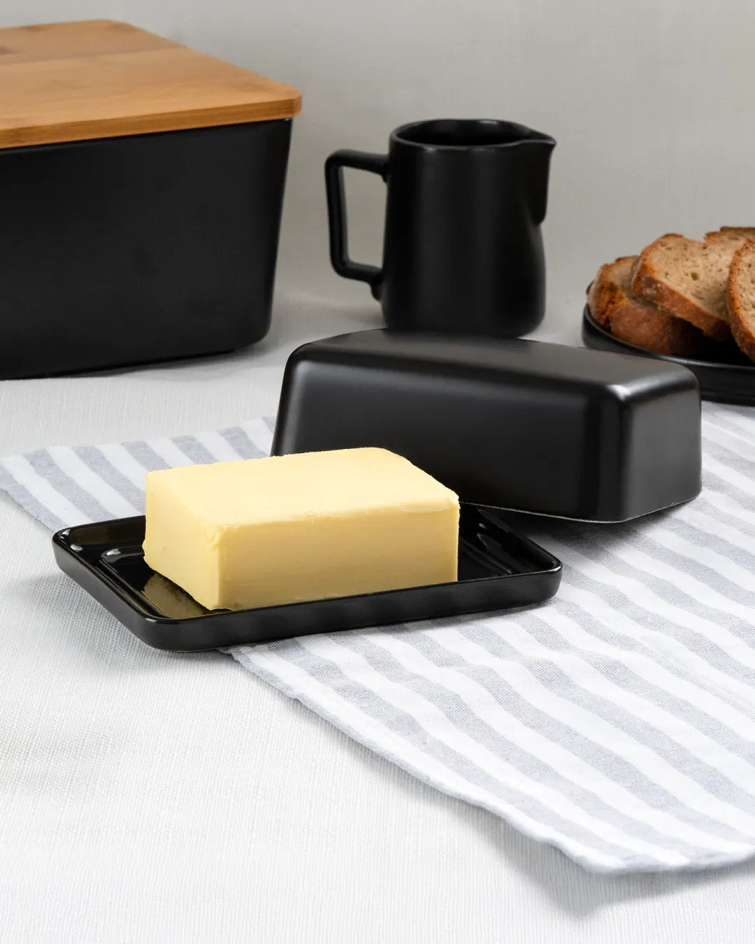 Butterdose aus Keramik