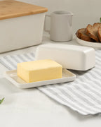 Butterdose aus Keramik